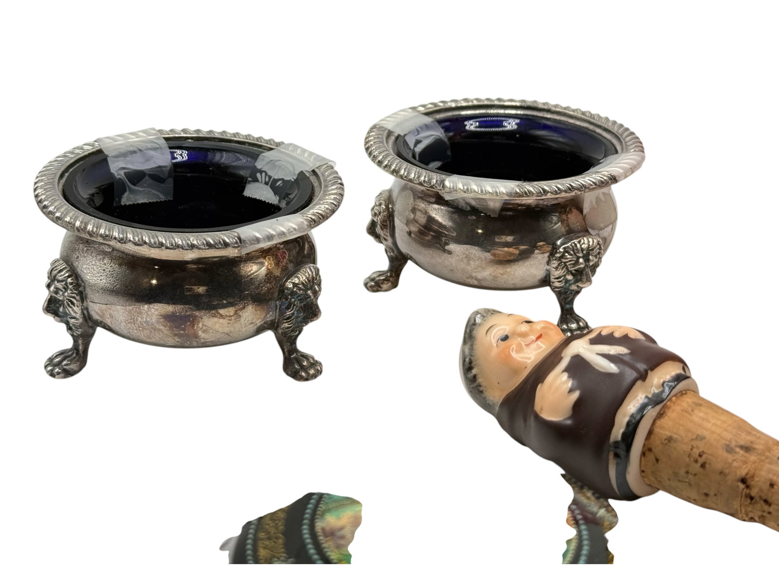 A Group of Assorted Decorative Objects - 3