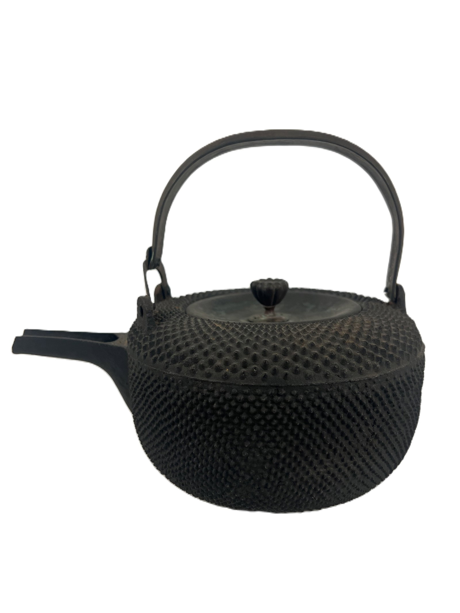 A Japanese Cast Iron Tetsubin (1 of 4)