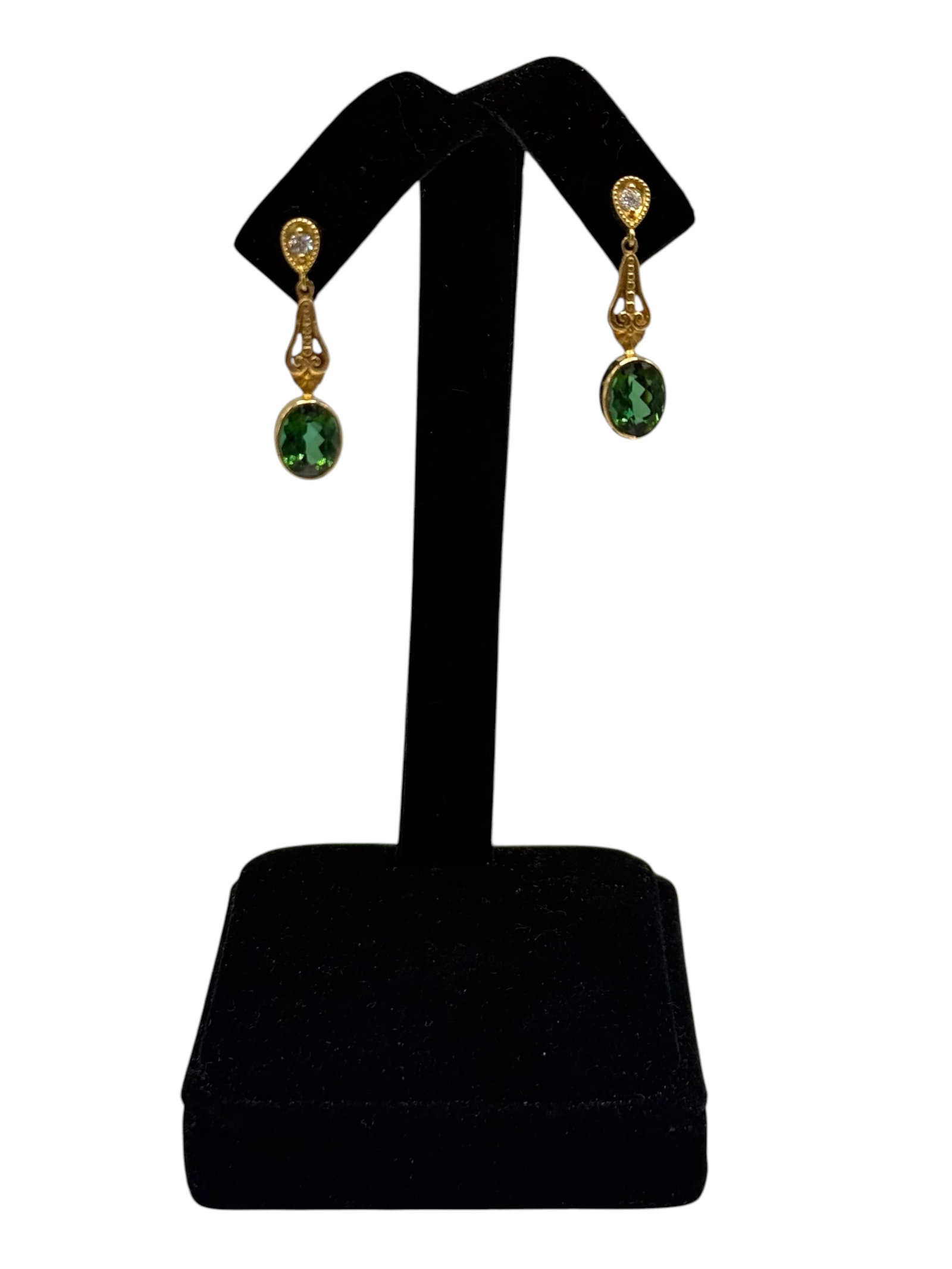 18kyg matching green tourmaline earrings: 18kyg matching green tourmaline earrings