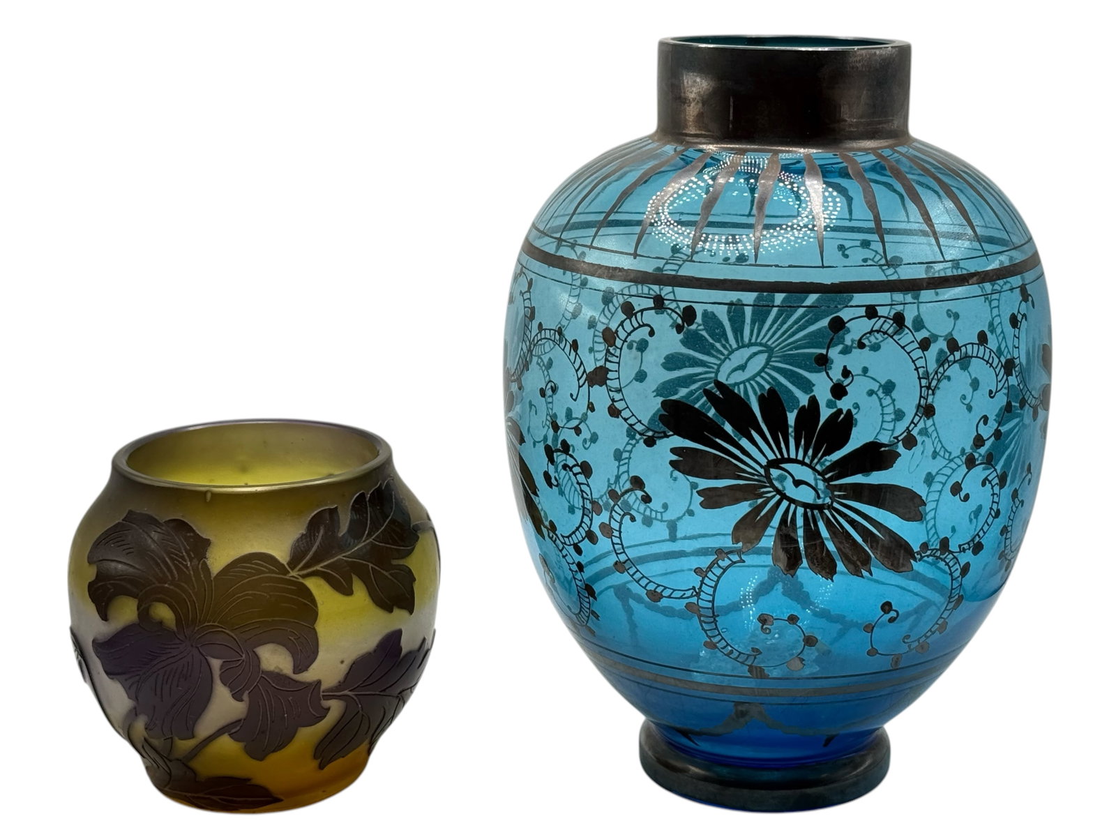 Two Art Glass Vases (1 of 7)