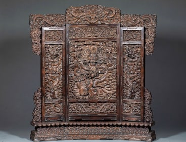 Qianlong year year lobular rosewood skillfully carved dragon play pearl inscriptions screen