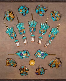 A set of fine silver gilt point green phoenix crown