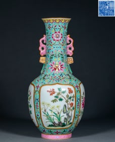 Qianlong year year powder enamel vase with two ears and flowers