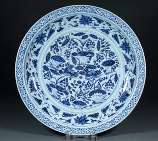 Before the Ming dynasty blue and white wrapped branches mandarin ducks in the water