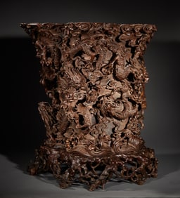 Agarwood cleverly carved hollowed-out Kowloon play pearl large painting VAT