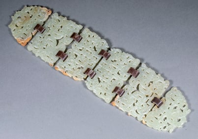 Hollow disc dragon pattern jade