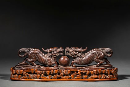 Red sandalwood kirin play beads in Qing Dynasty