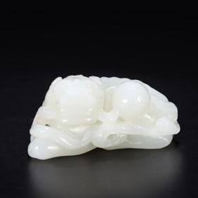 Hetian jade auspicious beast