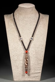 Nine eyes Pearl pendant