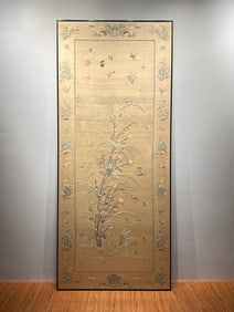 Late Qing Dynasty and Republic of China period champagne-colored embroidered "One Egret and One