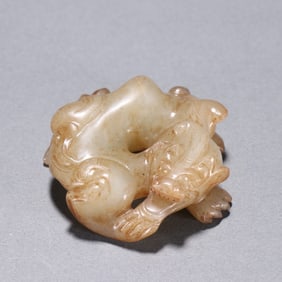 Before the Ming Dynasty Hetian jade dragon