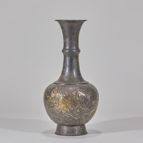 Pure silver partially gilded Khitan hunting scene award bottle