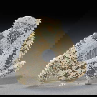 Hongshan: Jade Xuanyi: The Red Mountain Culture jade mystery is made of jade and belongs to the jade wares of the Red Mountain Culture. The Red Mountain Culture was an important Neolithic culture in China, with jade-making