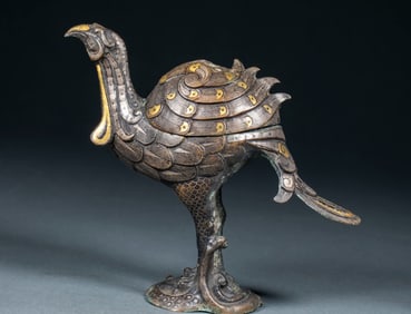 A phoenix-shaped incense burner with inlaid gold from before the Ming Dynasty