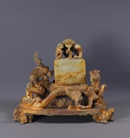 A set of jade dragon seal with base from before the Ming Dynasty