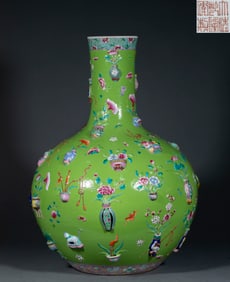 Qing Qianlong Green Ground Enamel with Inlaid Precious Stones and Figurines, Globular Vase