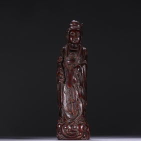 Bamboo carvings of Guanyin statues from the Qing Dynasty