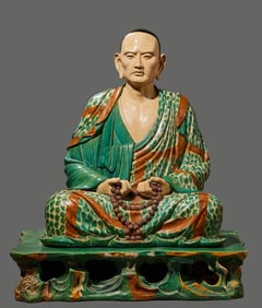 Seated statues of Arhats before the Ming Dynasty