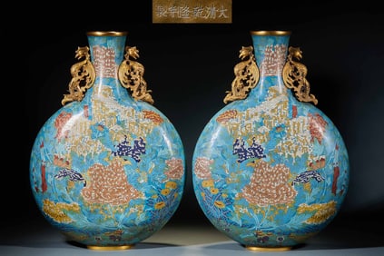 A pair of enamel-painted flower double phoenix ear flat vases made during the Qianlong period of the