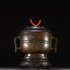 A precious copper body double-ear aroma diffuser from ancient times