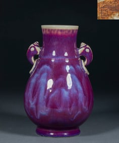A double-eared vase made of Xingshen Jun porcelain from the Yongzheng period of the Qing Dynasty