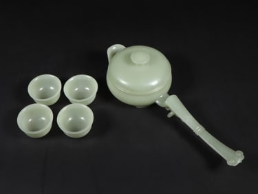 A set of Qing Dynasty Hetian jade tea sets