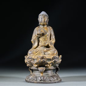 Copper-gilt "Lotus Sakyamuni" statue before the Ming Dynasty