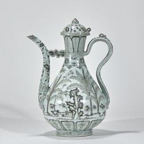 Blue and white porcelain ewer with peony pattern in underglaze red, Ming Dynasty, Hongwu period