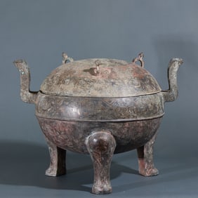 Pre-Ming Dynasty cloisonné with phoenix and dragon pattern, tripod cauldron