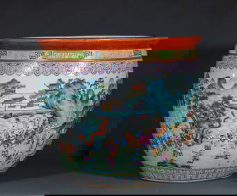 A painted porcelain vase with gold-painted "Hundred Sons" pattern from the Qianlong period