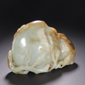 A Jadeite Carved Peach-shaped Table Ornament from Hetian