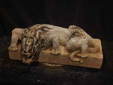 A stone water-absorbing beast