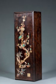 Qianlong period, small-leaf rosewood inlaid "Joy on the Eyebrows" scroll box