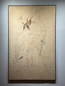Champagne-colored Cantonese embroidery of flowers and birds from the late Qing Dynasty to the