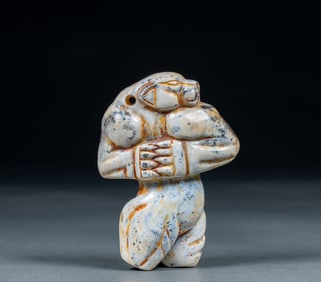 A pair of auspicious beasts from the Hongshan Culture before the Ming Dynasty