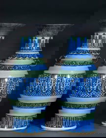 Blue and white porcelain double-eared vase with floral patterns