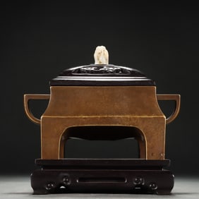 Copper incense burner with double ears from the Qing Dynasty Kangxi period