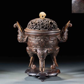 Incense burner with five elephants made of sandalwood
