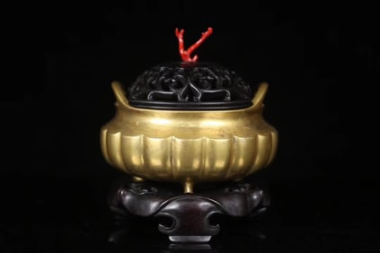 Xuande mark Double-bridge ear copper-gilt censer