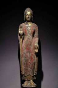 A gilded and pasted gold Luoshena Buddha statue from the Northern Qi Dynasty