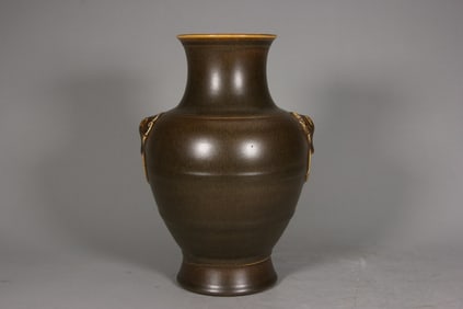 A yingguan glaze vase from the Yongzheng period