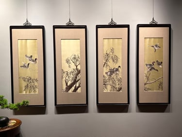 Xiang Embroidery "Swan Descending Picture"