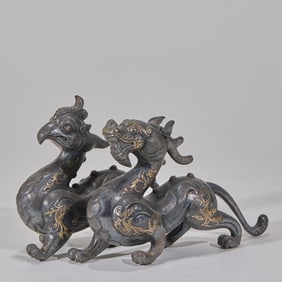Silver Gilt Ornament Inlaid with Gemstones, Themed "Dragon and Phoenix Bringing Auspiciousness"