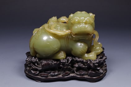 Yellow Hetian Jade Ornament of Auspicious Beasts