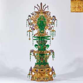 Jadeite Cloisonné Guanyin Statue, Marked "Made in the Qianlong Reign of the Great Qing Dynasty"