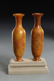 Pair of Qing Dynasty Shoushan Tianhuang Stone Vases with Dragon-and-Phoenix Patterns