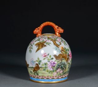Qianlong - Reign Famille - Rose Bell with the Motif of "Peace and Contentment"