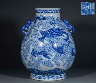 Qing Qianlong Period Blue-and-White Cloud Dragon Pattern Double-Ear Zun