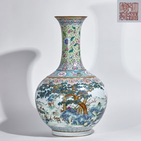 Qing Qianlong Period Famille Rose Hundred Deer Pattern Globe Bottle