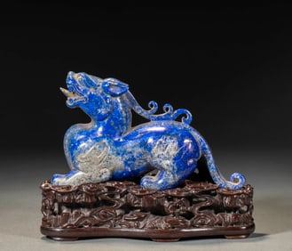 Qing Dynasty Lapis Lazuli Pixiu Ornament with Red Sandalwood Base
